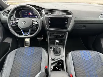 VW Tiguan R   R-Perform. - Akrapovic   DCC- Fahrwer