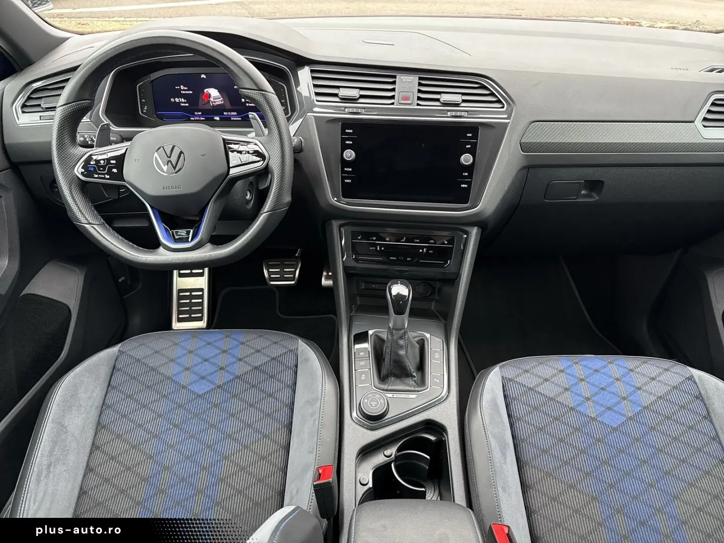 VW Tiguan R   R-Perform. - Akrapovic   DCC- Fahrwer
