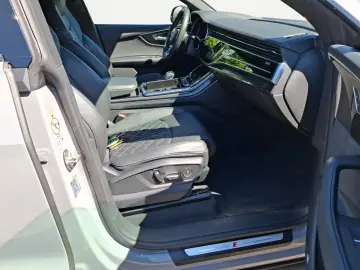 AUDI Q8 50 TDI quattro tiptronic