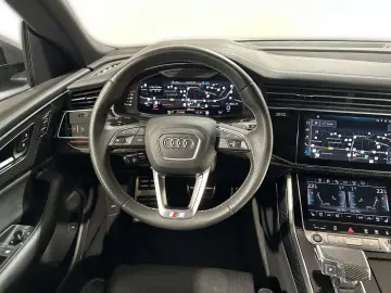 AUDI Q8 50TDI S LINE Comp Matrix SoftClo Massage Ventil Carb