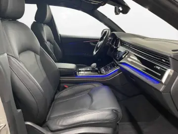 AUDI Q8 50 TDI Qu. S line Matrix B&O 360  Massage Ventil
