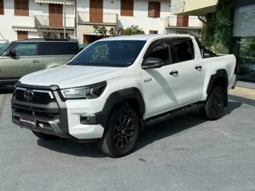 TOYOTA TOYOTA Hilux 2.8 D A T 4WD Double Cab Invincible