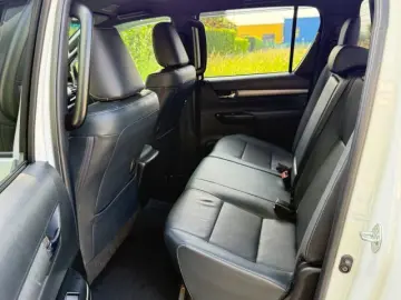 TOYOTA TOYOTA Hilux 2.8 D A T 4WD Double Cab Invincible