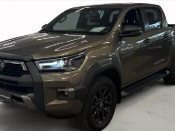 TOYOTA Hilux DOUBLE CAB 4x4 INVINCIBLE