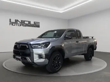 TOYOTA Hilux Extra Cab Invincible 4x4 Leder AHK Navi