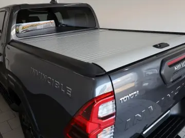 TOYOTA Hilux 2.8 D-4D Invincible 4x4  CarPlay Rollo AHK
