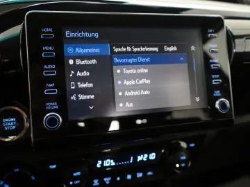TOYOTA Hilux 2.8 D-4D Executive  CarPlay  Kamera  Rollo