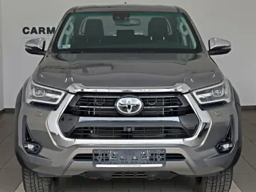 TOYOTA Hilux 2.8 D-4D Executive  CarPlay  Kamera  Rollo