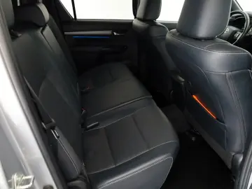 TOYOTA Hilux 2.8 D-4D Invincible  CarPlay  HardTop  AHK