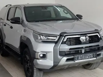 TOYOTA Hilux 2.8 D-4D Invincible  CarPlay  HardTop  AHK