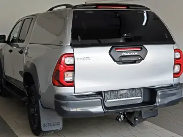 TOYOTA Hilux 2.8 D-4D Invincible  CarPlay  HardTop  AHK
