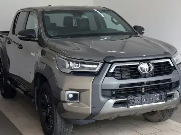 TOYOTA Hilux 2.8 D-4D Invincible 4x4 ACC SR Allterrain