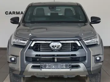 TOYOTA Hilux 2.8 D-4D Invincible 4x4 ACC SR Allterrain