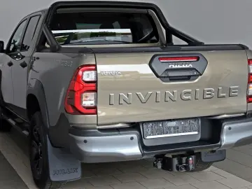 TOYOTA Hilux 2.8 D-4D Invincible Rollbügel  Rollo   AHK
