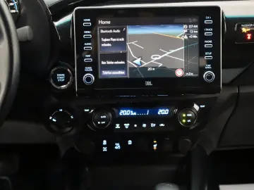 TOYOTA Hilux 2.8 D-4D Invincible Rollbügel  Rollo   AHK