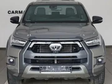 TOYOTA Hilux 2.8 D-4D Invincible Rollbügel  Rollo   AHK