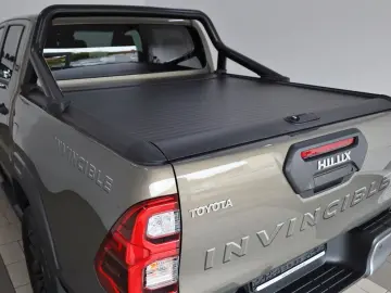 TOYOTA Hilux 2.8 D-4D Invincible Rollbügel  Rollo   AHK
