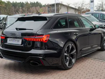 AUDI RS6 Avant