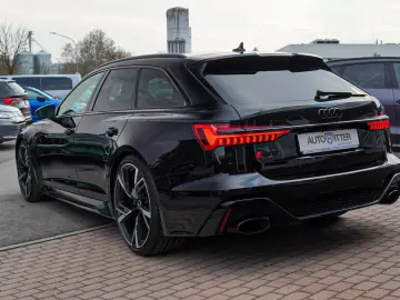 AUDI RS6 Avant