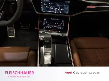 AUDI RS6 Avant 4.0 TFSI quattro