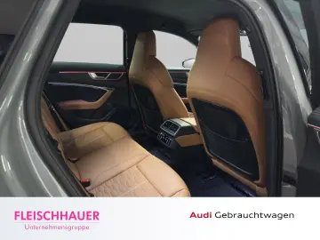 AUDI RS6 Avant 4.0 TFSI quattro