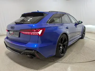 AUDI RS6 Avant 4.0 TFSI quattro