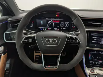AUDI RS6 Avant 4.0 TFSI quattro