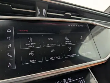 AUDI RS6 Avant 4.0 TFSI quattro