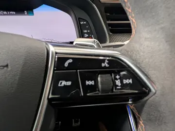 AUDI RS6 Avant 4.0 TFSI quattro