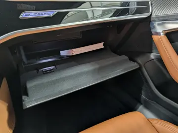 AUDI RS6 Avant 4.0 TFSI quattro