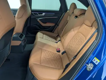 AUDI RS6 Avant 4.0 TFSI quattro