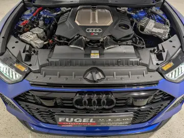 AUDI RS6 Avant 4.0 TFSI quattro