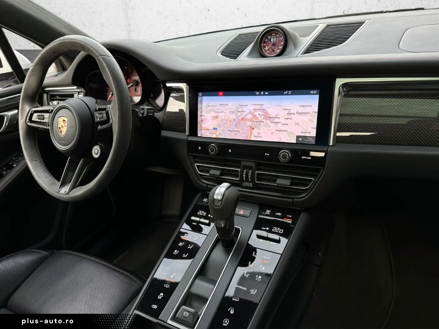 PORSCHE Macan GTS Burmester PASM Sportsitze PANO