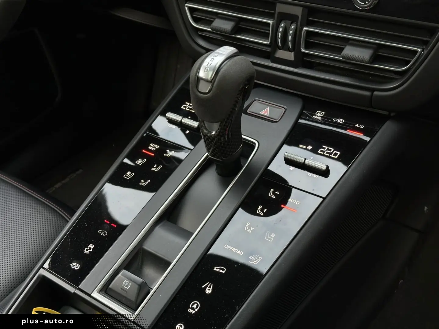 PORSCHE Macan GTS Burmester PASM Sportsitze PANO
