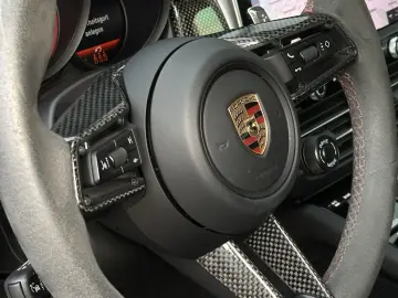 PORSCHE Macan GTS Burmester PASM Sportsitze PANO