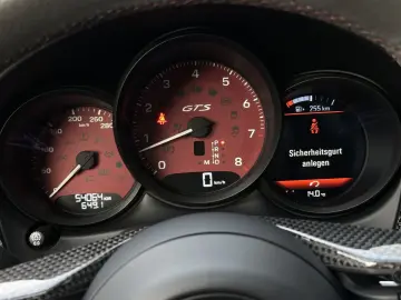 PORSCHE Macan GTS Burmester PASM Sportsitze PANO