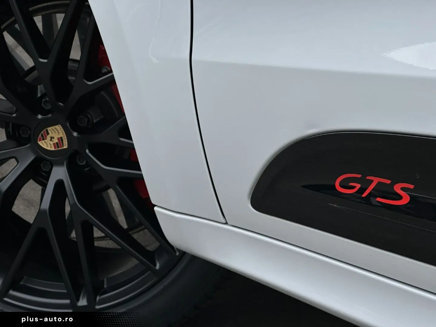 PORSCHE Macan GTS Burmester PASM Sportsitze PANO