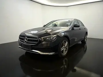 MERCEDES-BENZ E 300 e Limo AVANTGARDE