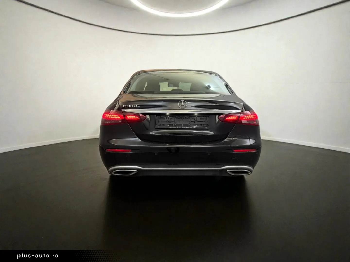 MERCEDES-BENZ E 300 e Limo AVANTGARDE