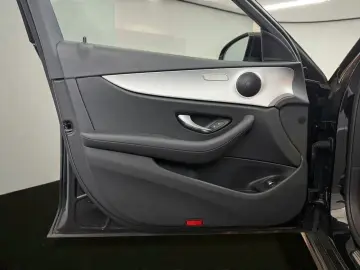 MERCEDES-BENZ E 300 e Limo AVANTGARDE