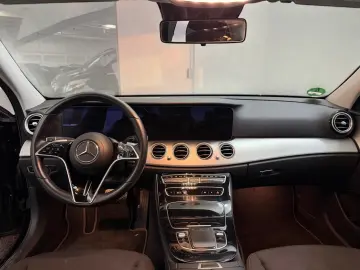 MERCEDES-BENZ E 300 e Limo AVANTGARDE