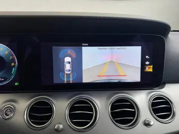 MERCEDES-BENZ E 300 e Limo AVANTGARDE
