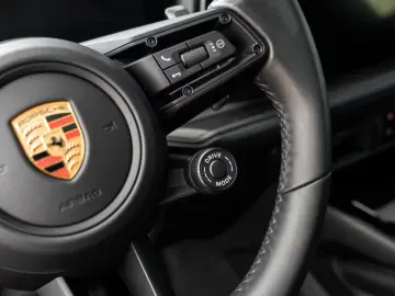 Porsche Cayenne Black Edition InnoDrive Head-Up