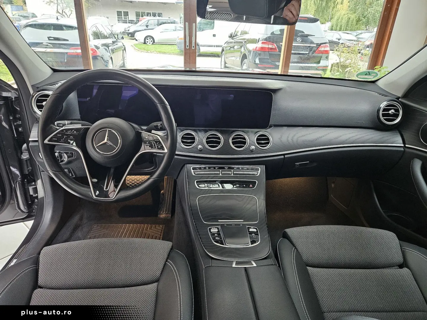 MERCEDES-BENZ E 300 de Avantgarde