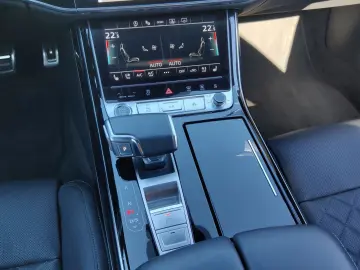 AUDI A8 50TDI Quatt SLine TV Massage Ventil SoftCLo B&O 360