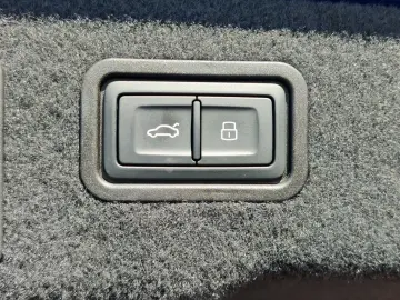 AUDI A8 50TDI Quatt SLine TV Massage Ventil SoftCLo B&O 360