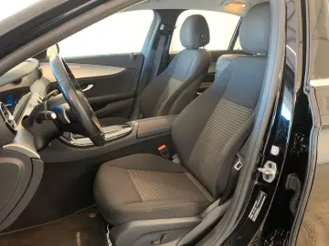 MERCEDES-BENZ E 300 E Lim. Avantgarde