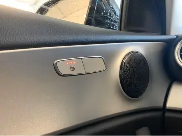MERCEDES-BENZ E 300 E Lim. Avantgarde