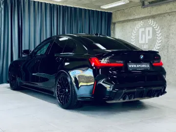 BMW CS BLACK ON BLACK GARANTIE 10 2027
