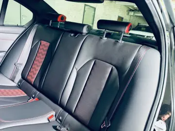 BMW CS BLACK ON BLACK GARANTIE 10 2027